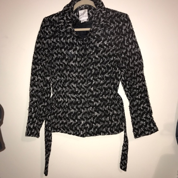 Winter Coat Margaret M Black and White Tweed Chevron Button Up w/ Belt Sz 4 GUC - Picture 2 of 8